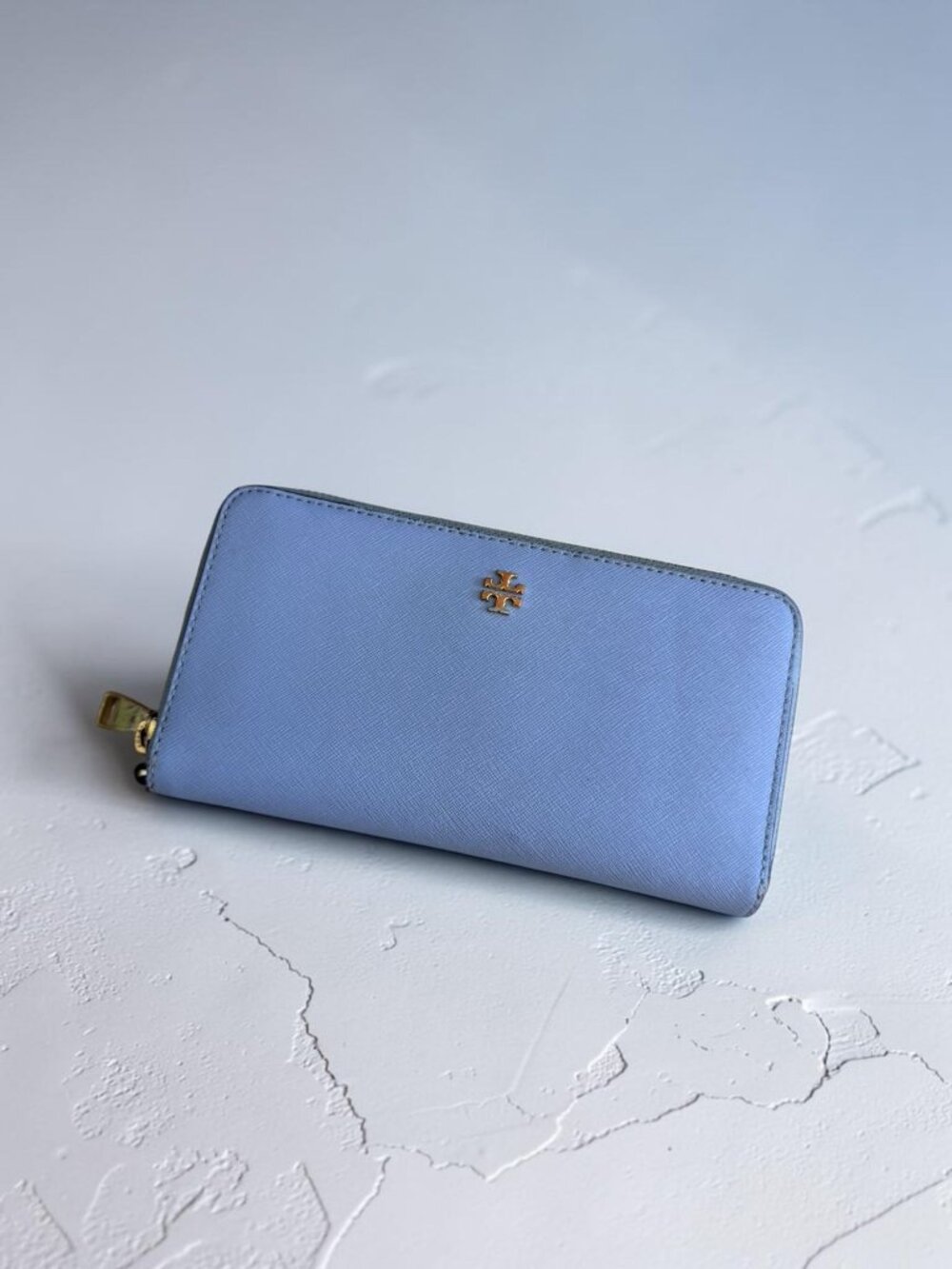 TORY BURCH Periwinkle Leather Zip Clutch Wallet